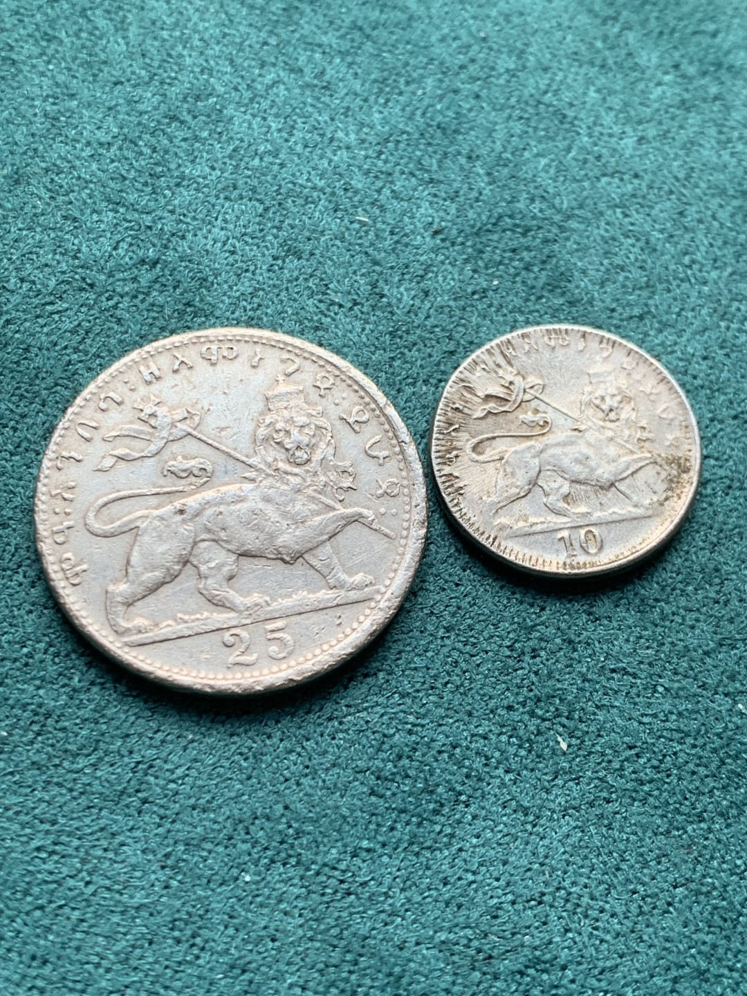 《竞宝斋》第146场-周日，周一 2场 (全场包邮) 两枚一起 1930~31埃塞俄比亚10、25马托那镍币一对，狮扛旗设计非常经典。