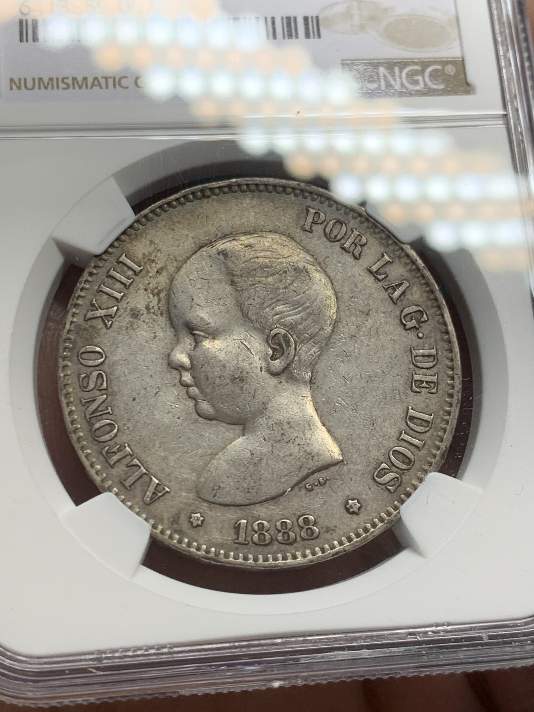 《竞宝斋》第146场-周日，周一 2场 (全场包邮) NGC-AU50 西班牙1888年 阿方索十三世 5比塞塔双柱大银币 好品上AU出分就少了