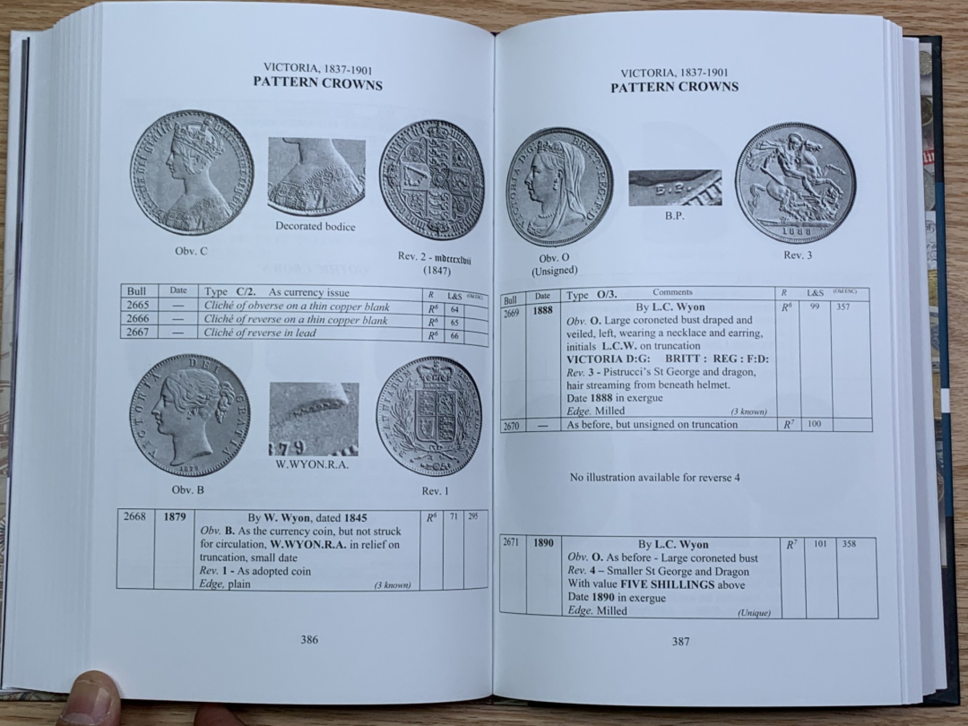 《竞宝斋》第146场-周日，周一 2场 (全场包邮) 2020版精装完美品 英国 ESC 银币目录 1649年以来英国银币大全 英系必备，版别详尽，P与N用的ESC编号即来自于该目录 厚达598页