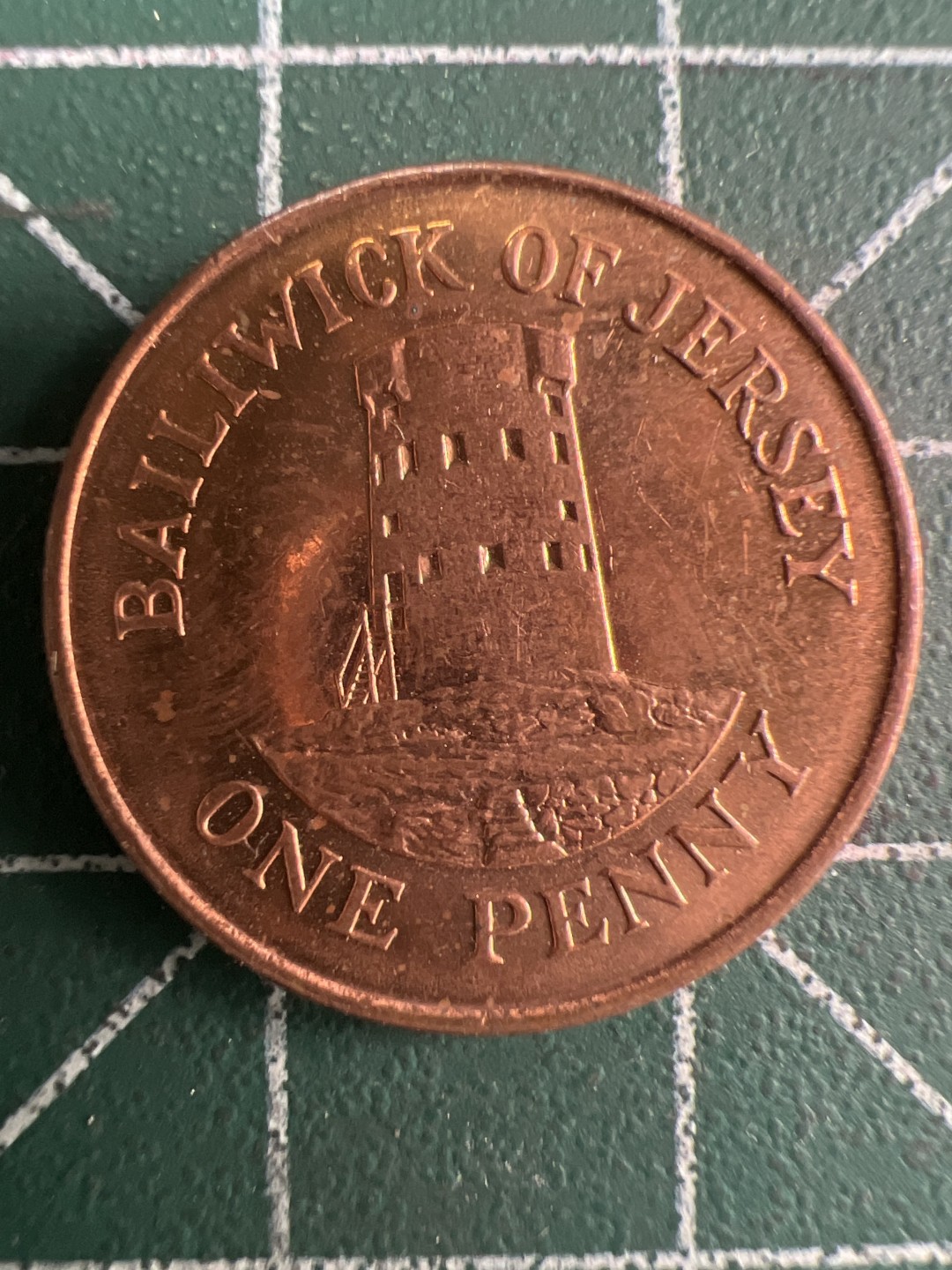 泡泡堂微拍第一百〇二幕硬币捡漏可累计专场👿👿，累计满二十元包邮，接受代拍业务 英属泽西岛一便士