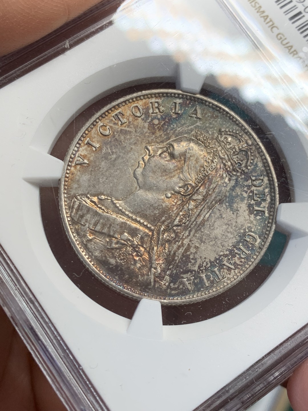 《竞宝斋》第146场-周日，周一 2场 (全场包邮) NGC-AU58 英国1887年维多利亚高冠半克朗 五彩包浆 细节见图