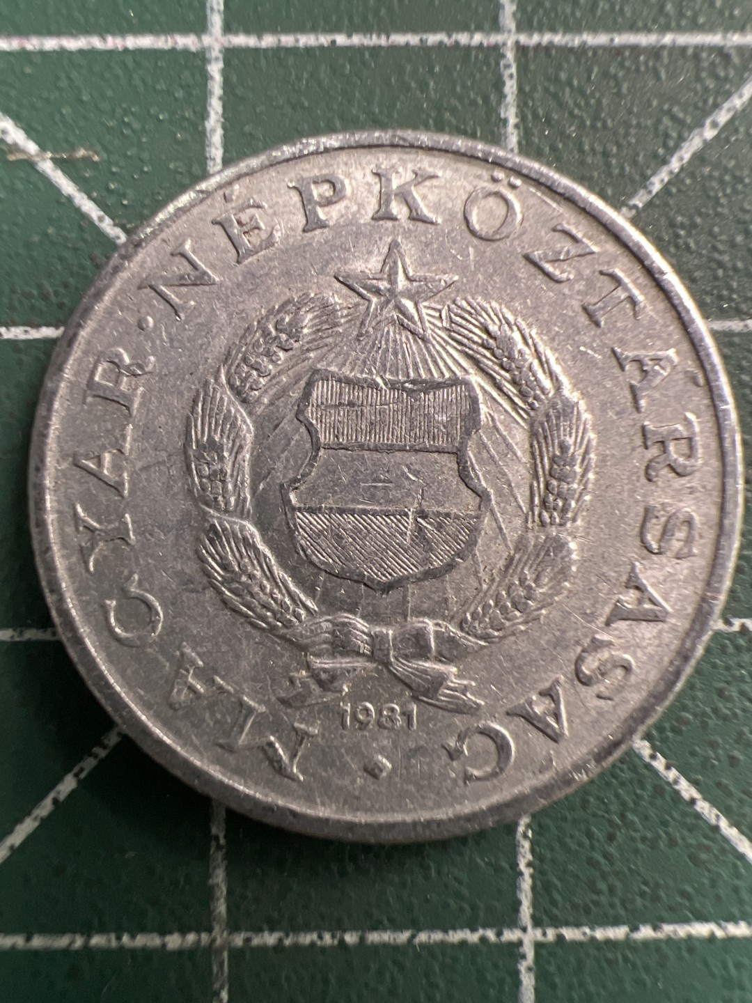 泡泡堂微拍第一百〇三幕硬币捡漏可累计专场👿👿，累计满二十元包邮，接受代拍业务 匈牙利1福林