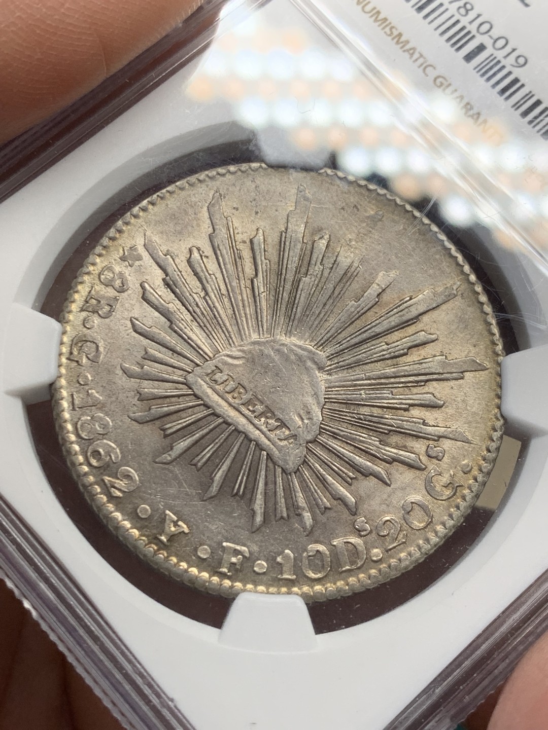 《竞宝斋》第146场-周日，周一 2场 (全场包邮) NGC MS62 墨西哥 1862年 中期 花边鹰洋 五彩光度好