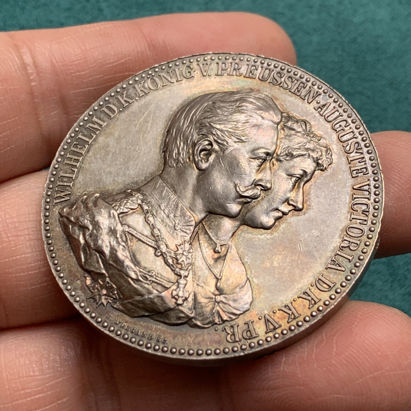 《竞宝斋》第146场-周日，周一 2场 (全场包邮) 德国 1918 威廉二世银婚纪念银章 46mm 50.8克 五彩包浆