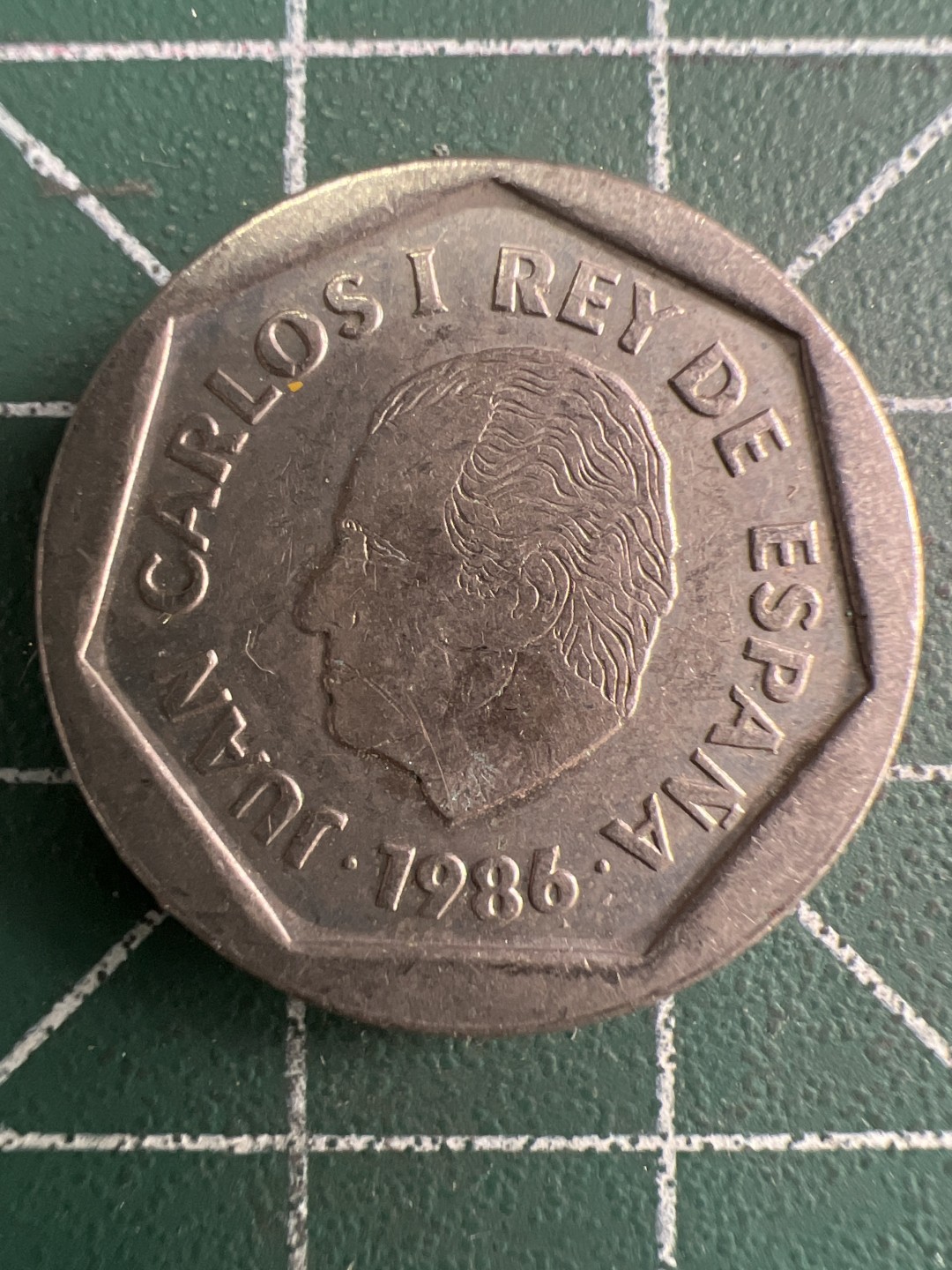 泡泡堂微拍第一百〇二幕硬币捡漏可累计专场👿👿，累计满二十元包邮，接受代拍业务 西班牙200比塞塔