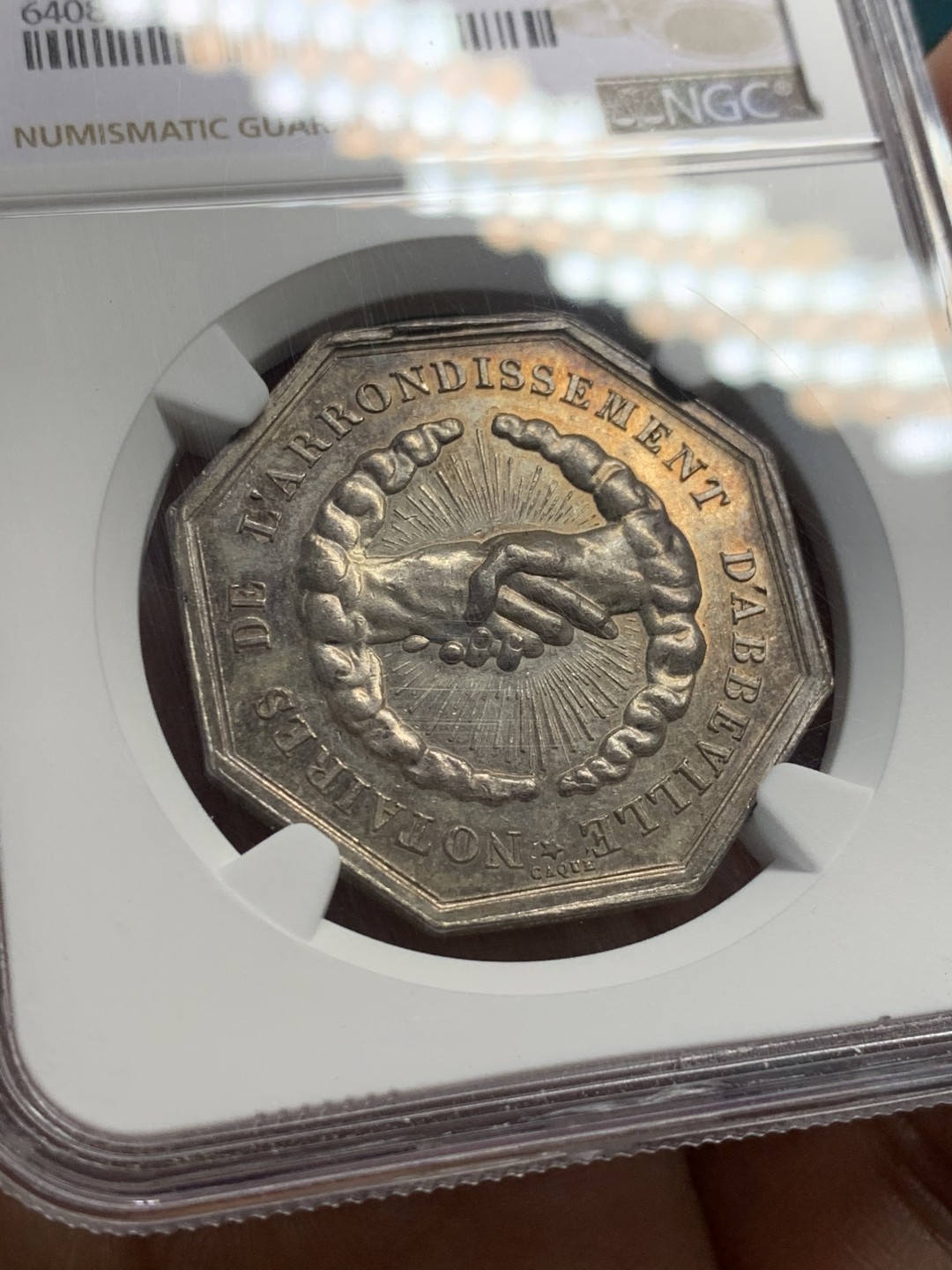 《竞宝斋》第146场-周日，周一 2场 (全场包邮) NGC-MS62 法国 十八世纪 握手JETON 银制 高浮雕 非常漂亮