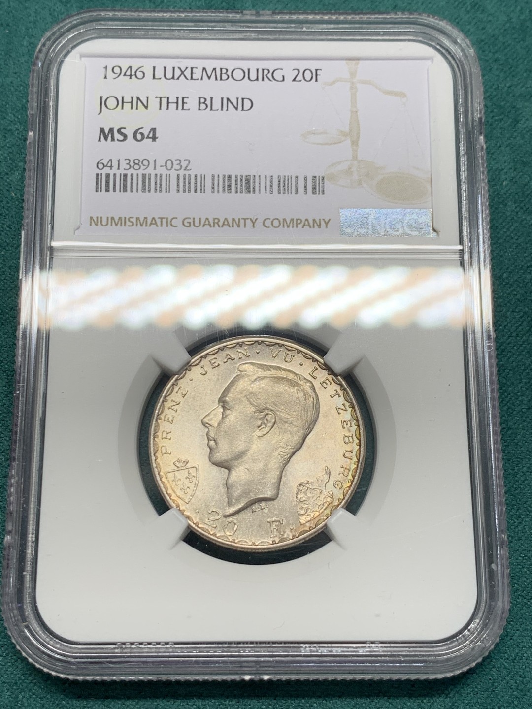 《竞宝斋》第146场-周日，周一 2场 (全场包邮) NGC-MS64 卢森堡1946年 马剑20法郎银币 顶级品相