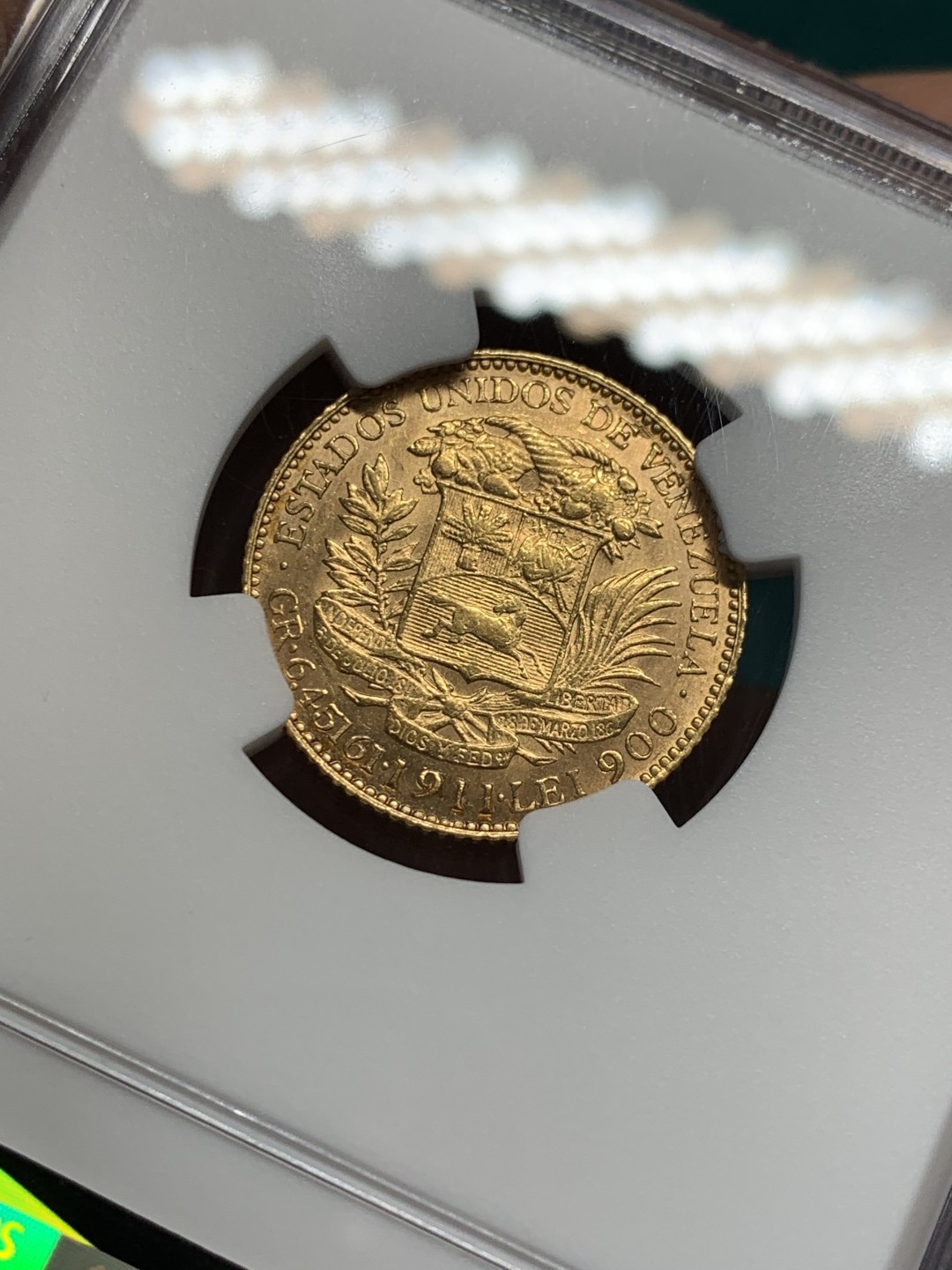 《竞宝斋》第146场-周日，周一 2场 (全场包邮) NGC-MS63 委内瑞拉1911年 20玻利瓦尔金币 顶级品相