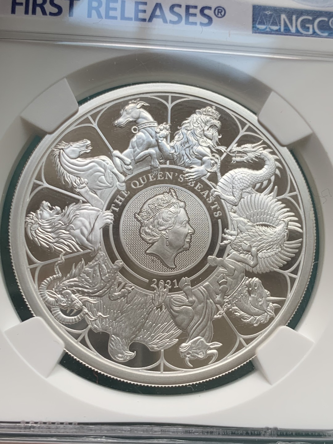 《竞宝斋》第146场-周日，周一 2场 (全场包邮) NGC-PF 70UC 英国 2021 满分蓝标稀少 2镑银币女王神兽十合一 热门品种 盒证齐全