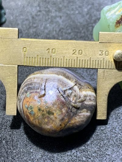 精美原皮冰飘天眼纹战国红玛瑙手工雕刻一念随形吊坠一个 精美原皮冰飘天眼纹战国红玛瑙手工雕刻一念随形吊坠一个