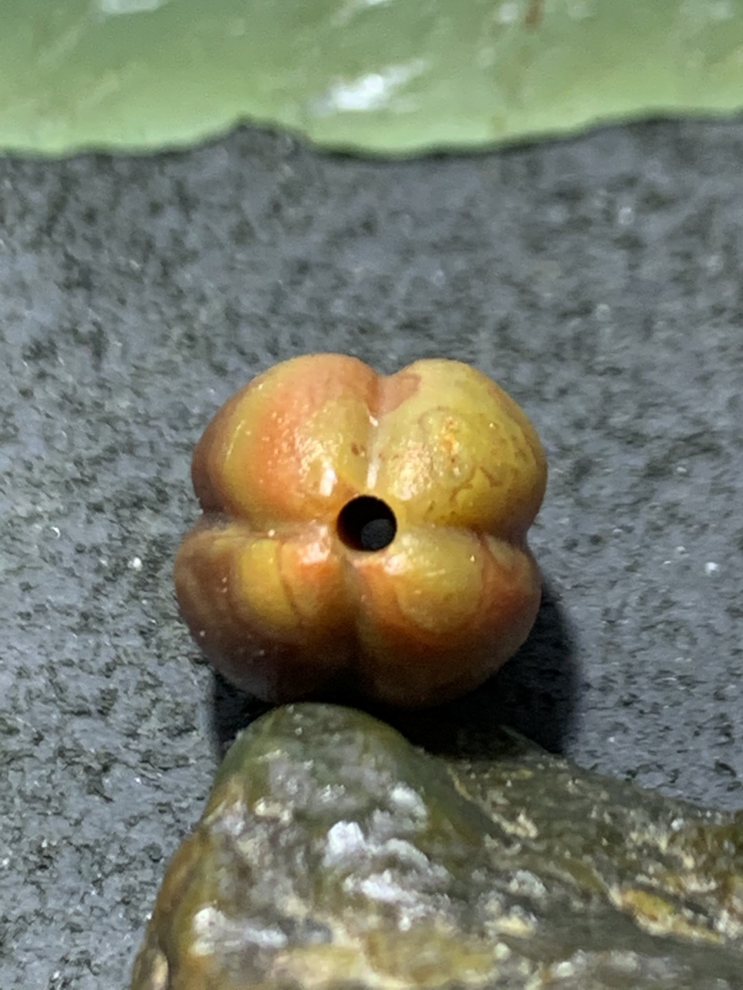 精美战国红玛瑙亚光瓜珠一颗