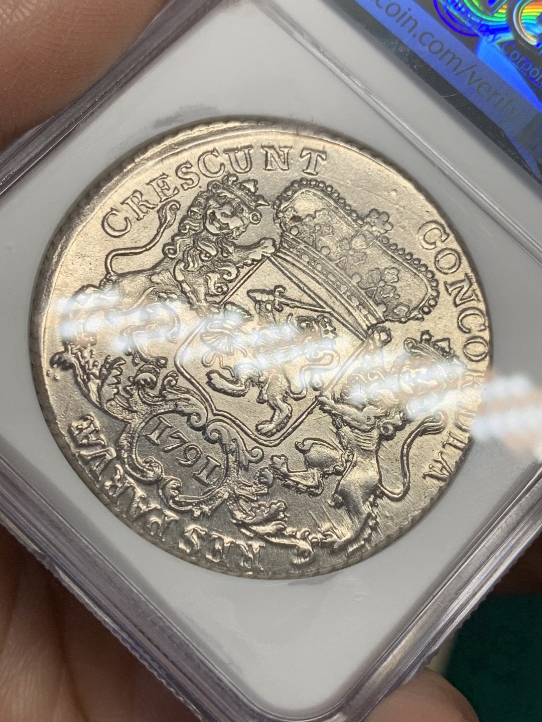 《竞宝斋》第146场-周日，周一 2场 (全场包邮) 1791/0 荷兰骑字版大马剑，NGC AU55JBZ100期同版同分，22年成交15800元，此枚深打银霜正反面状态都极好