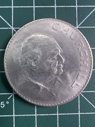 泡泡堂微拍第一百〇二幕硬币捡漏可累计专场👿👿，累计满二十元包邮，接受代拍业务 - 英国女王伊丽莎白首相1克朗丘吉尔纪念币1965年稀少