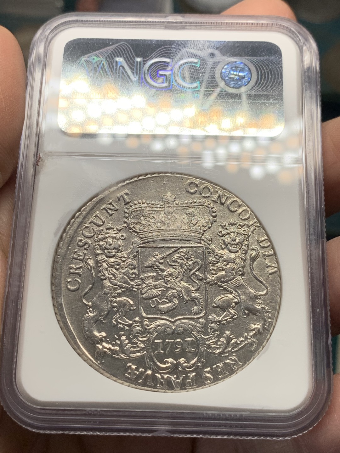 《竞宝斋》第146场-周日，周一 2场 (全场包邮) 1791/0 荷兰骑字版大马剑，NGC AU55JBZ100期同版同分，22年成交15800元，此枚深打银霜正反面状态都极好