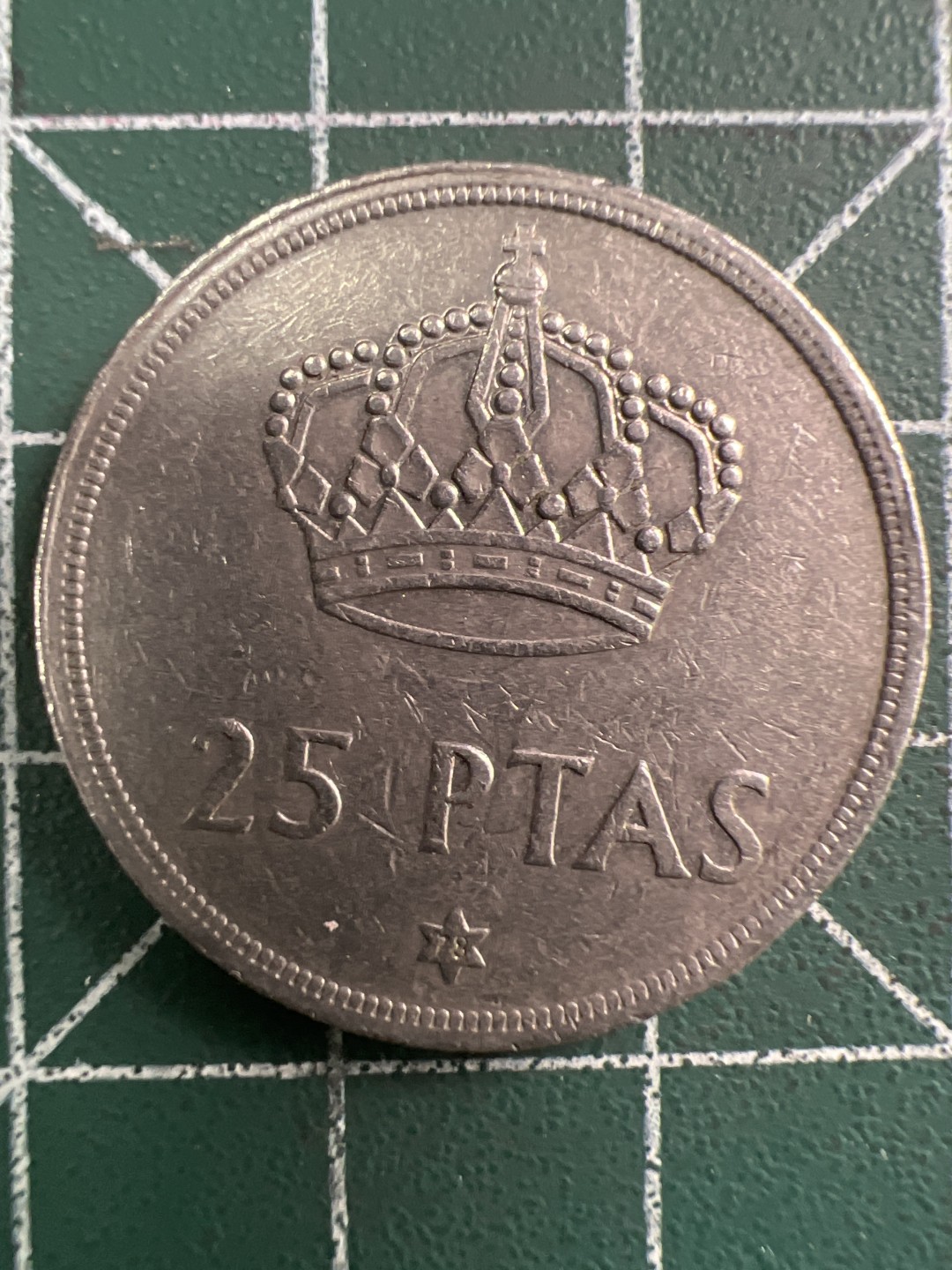 泡泡堂微拍第一百〇三幕硬币捡漏可累计专场👿👿，累计满二十元包邮，接受代拍业务 西班牙25比塞塔