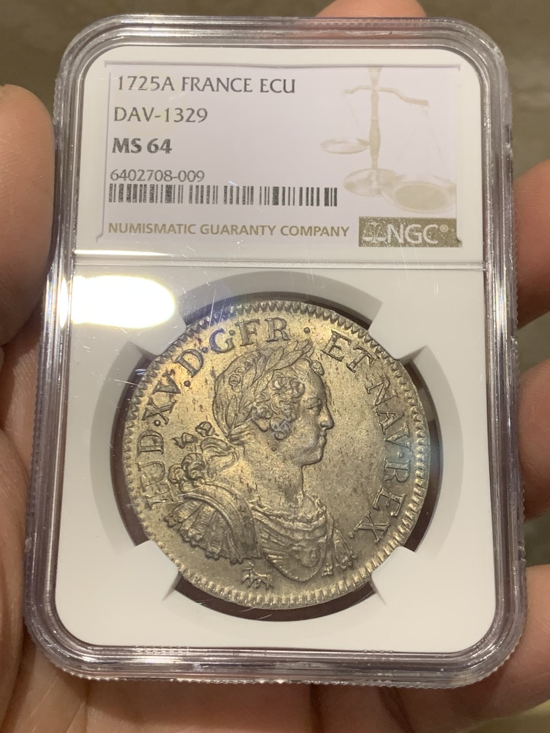 《竞宝斋》第146场-周日，周一 2场 (全场包邮) NGC MS64 法国 1725年 路易十五 年轻头像 埃居大银币 近乎完美的状态！