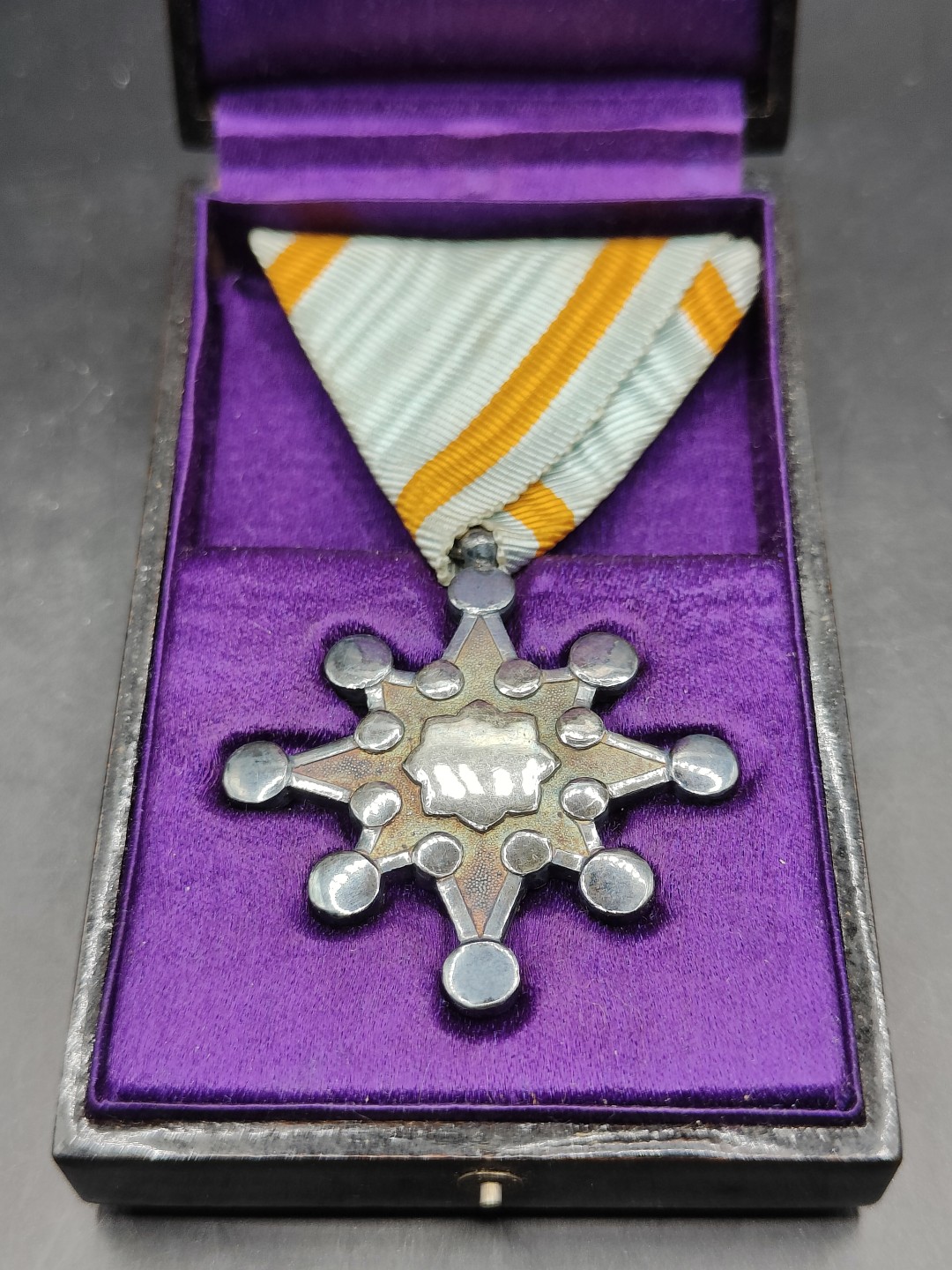 全场0元起拍 第41期 咸鱼国勋章拍卖专场 3月26日（周日）下午6：00开始 日本明治时期 八等瑞宝章 银制