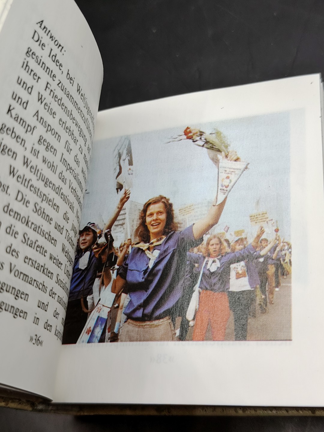 全场0元起拍 第41期 咸鱼国勋章拍卖专场 3月26日（周日）下午6：00开始 东德fdj青年团袖珍书 彩页350页左右