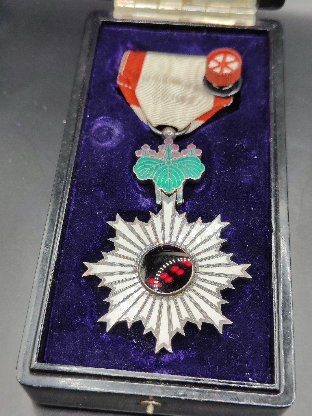 全场0元起拍 第41期 咸鱼国勋章拍卖专场 3月26日（周日）下午6：00开始 日本六等旭日章 银制带略 