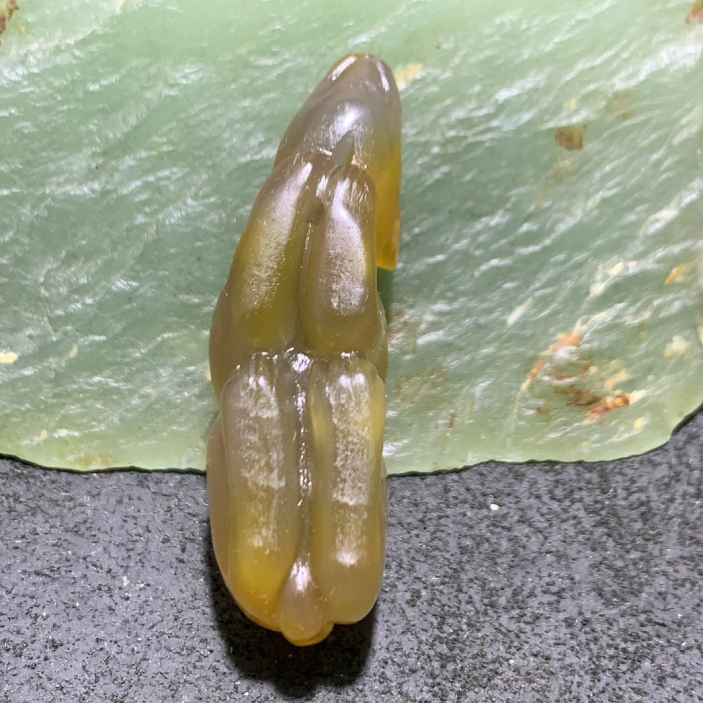 精美蒙料战国红玛瑙高润度金沙料雕刻招财鼠吊坠一个！