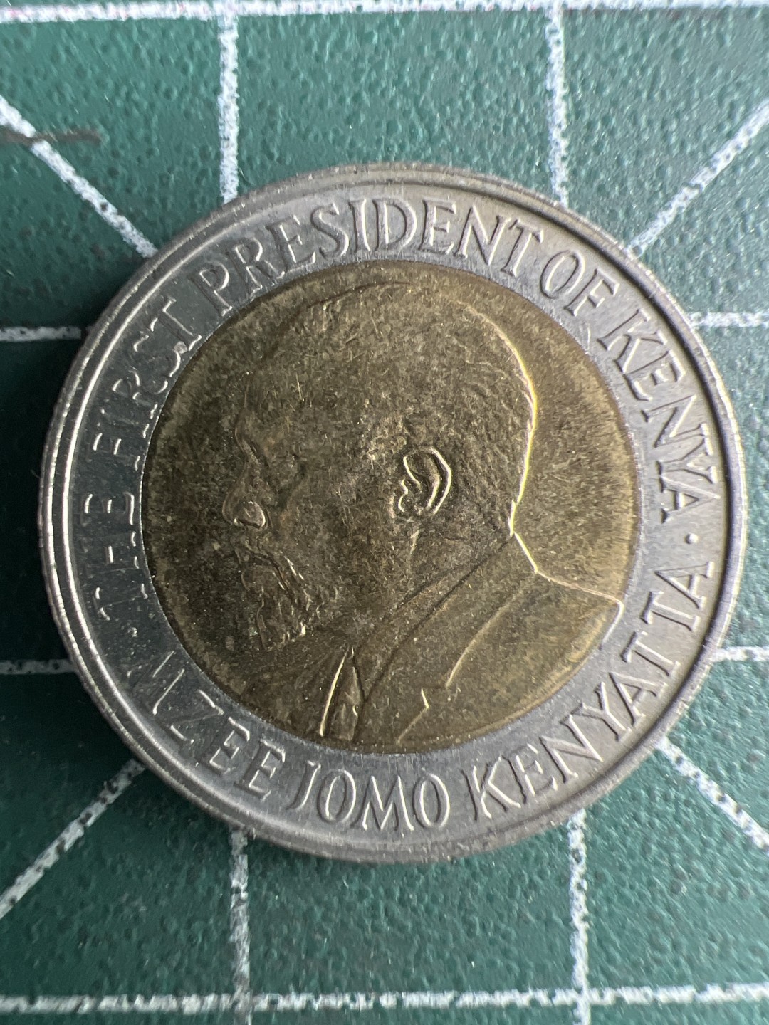 泡泡堂微拍第一百〇五幕硬币捡漏可累计专场👿👿，累计满二十元包邮，接受代拍业务 肯尼亚5先令