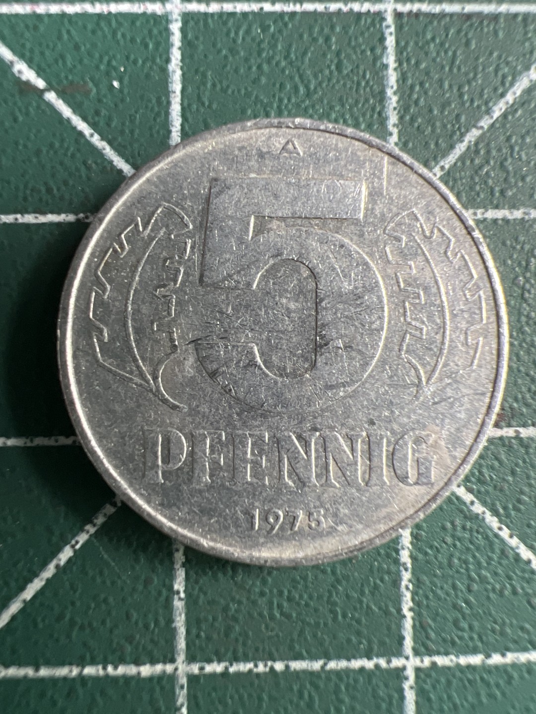 泡泡堂第260期  世界硬币 （无押金，捡漏，全场20包邮，偏远地区除外，接收代拍业务） 东德5芬尼