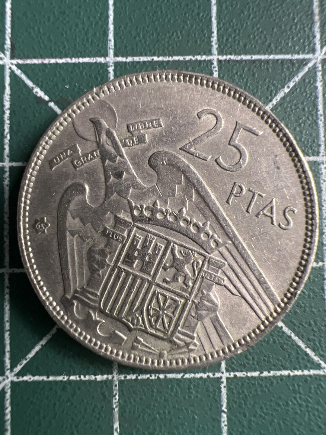 泡泡堂第279期  世界硬币 （无押金，捡漏，全场20包邮，偏远地区除外，接收代拍业务） 西班牙25比塞塔