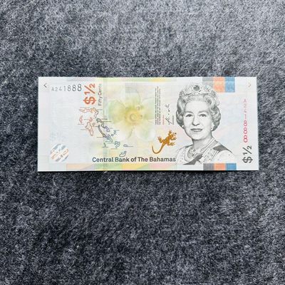74th ¥¥ 🐰美洲钞3（靓号，获奖钞，Tyvek塑料钞） - 巴哈马2019年1/2元，A首发冠，豹子号888（A241888）