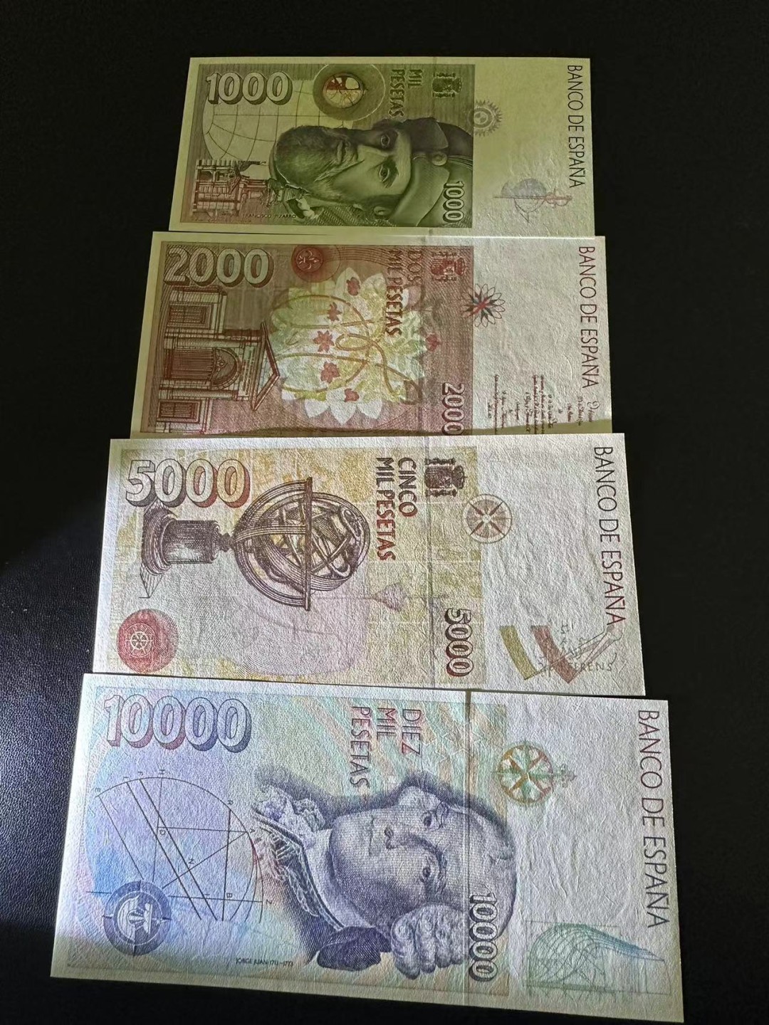 《外钞收藏家》第二百五十四期（连拍第二场） 西班牙1000-10000四张全套一起 全新UNC