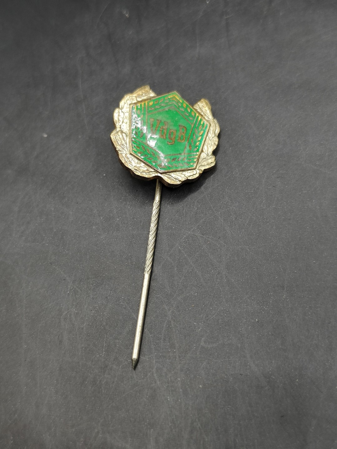 全场0元起拍 第41期 咸鱼国勋章拍卖专场 3月26日（周日）下午6：00开始 东德vdgb农民互助会奖章