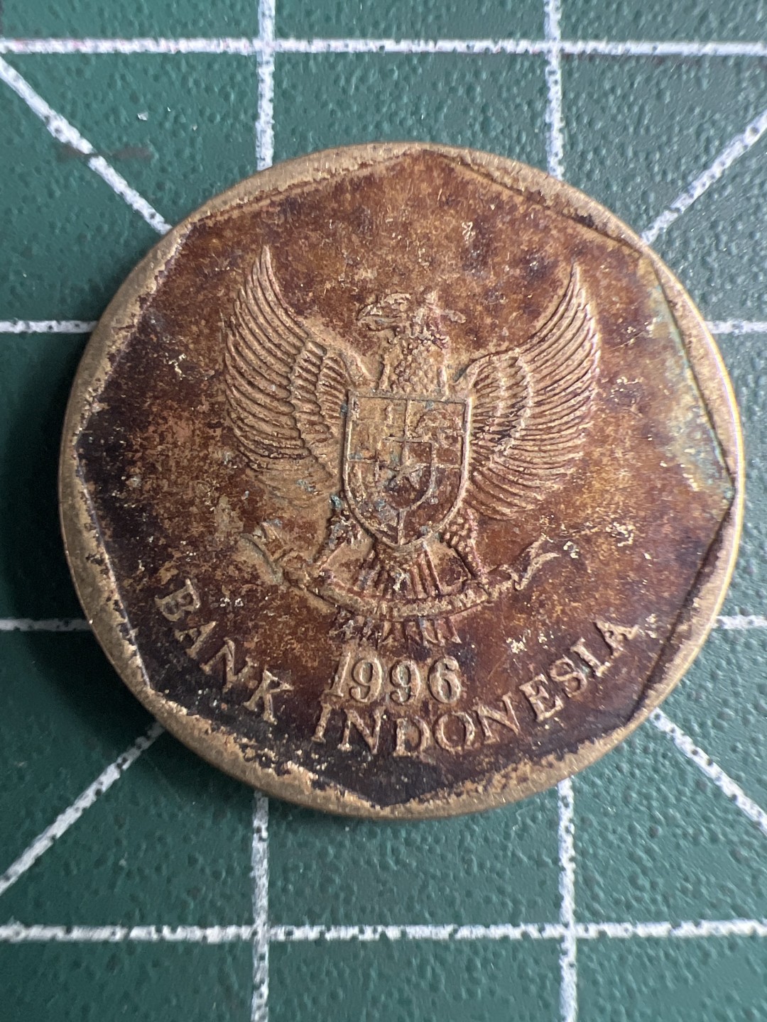 泡泡堂第288期  世界硬币 （无押金，捡漏，全场20包邮，偏远地区除外，接收代拍业务） 印尼100卢比 铜币