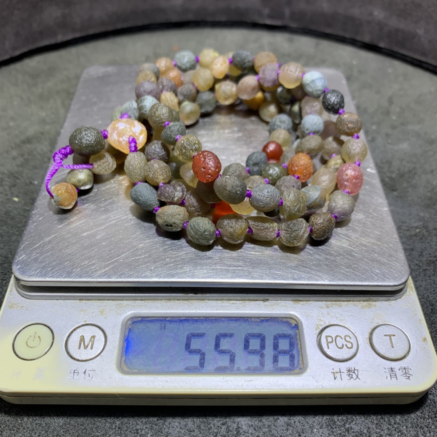 精美罕见天然阿拉善高圆度葡萄干玛瑙108项链一条，