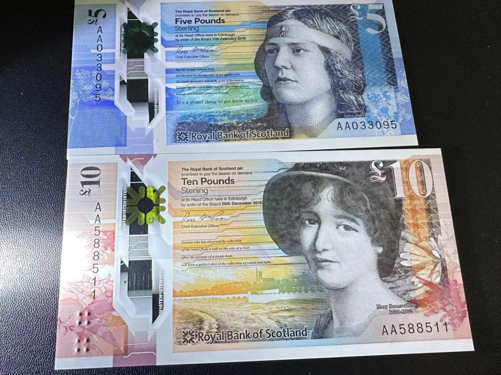《外钞收藏家》第二百五十五期（连拍第三场） 苏格兰皇家银行5、10镑两张 AA首发冠 无47 全新UNC