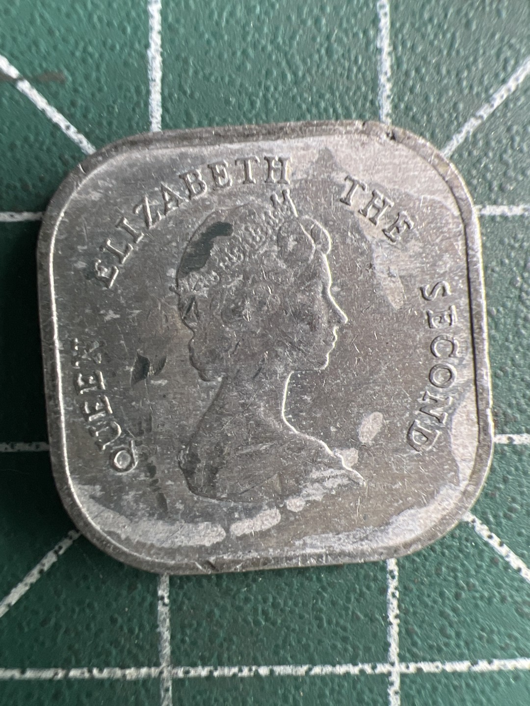 泡泡堂第261期  世界硬币 （无押金，捡漏，全场20包邮，偏远地区除外，接收代拍业务） 东加2分方币