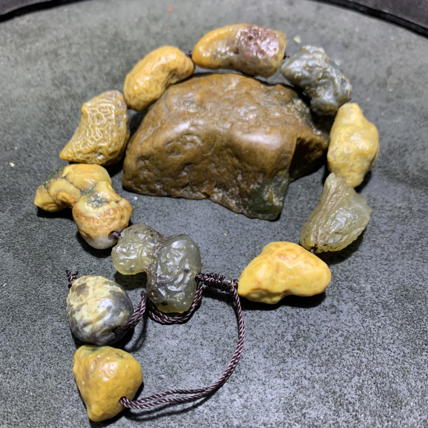 精美大颗粒筋脉石葫芦形原石手工编织手串一条，