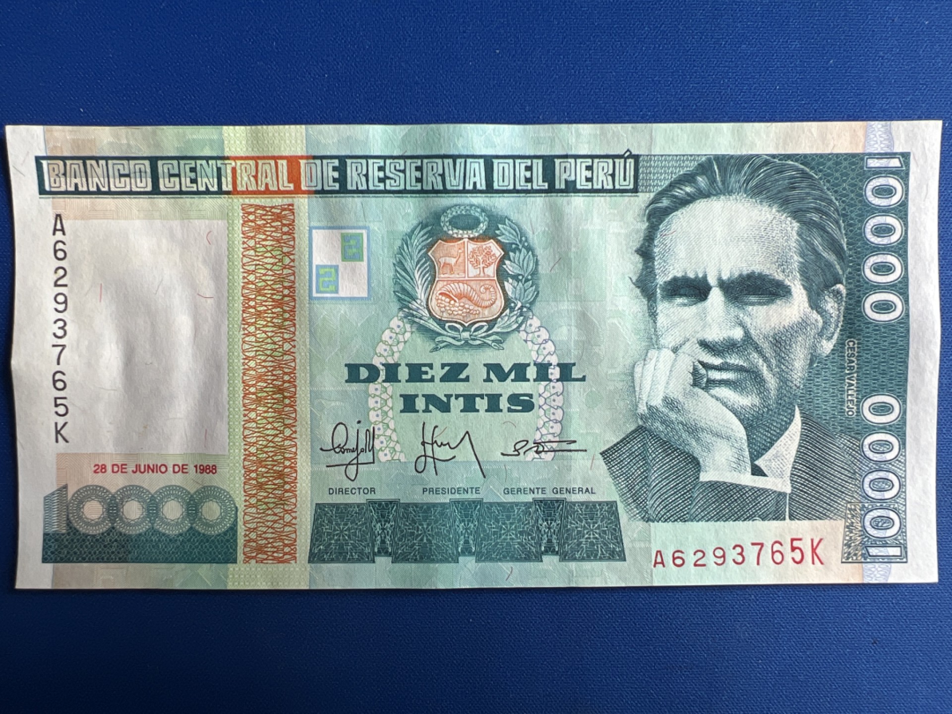 泡泡堂微拍第一百〇六幕纸币捡漏可累计专场👿👿，累计满二十元包邮，接受代拍业务 秘鲁10000印蒂