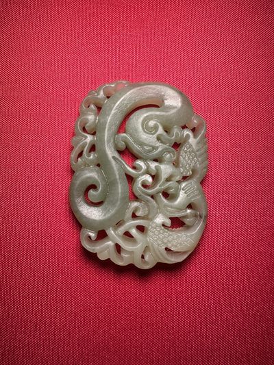 玉石翡翠玛瑙｜拍卖专场 和田玉厚实双面工镂空龙凤呈祥大坠