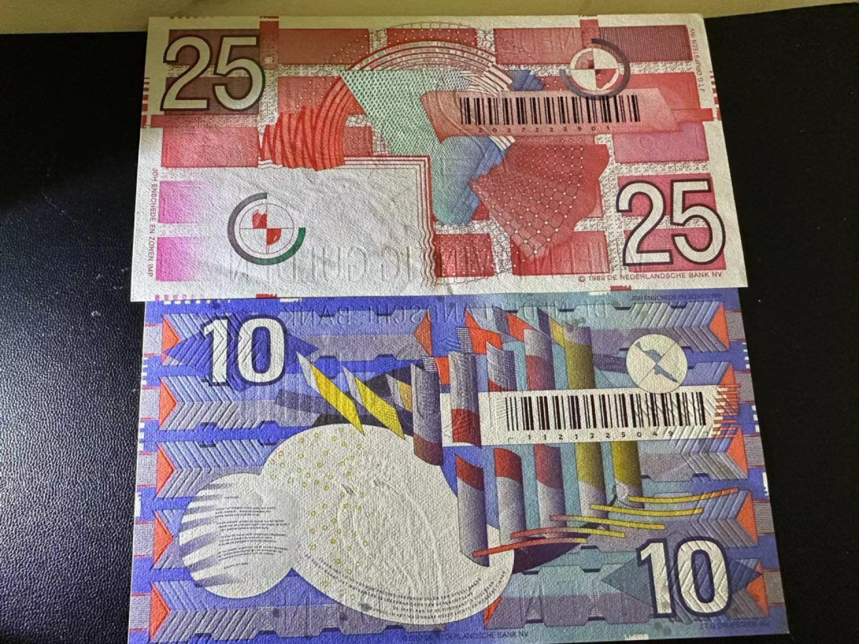 《外钞收藏家》第二百五十五期（连拍第三场） 荷兰齿轮版10、25盾 全新UNC