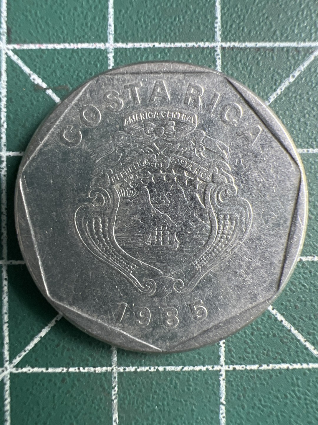 泡泡堂第261期  世界硬币 （无押金，捡漏，全场20包邮，偏远地区除外，接收代拍业务） 哥斯达黎加5克朗