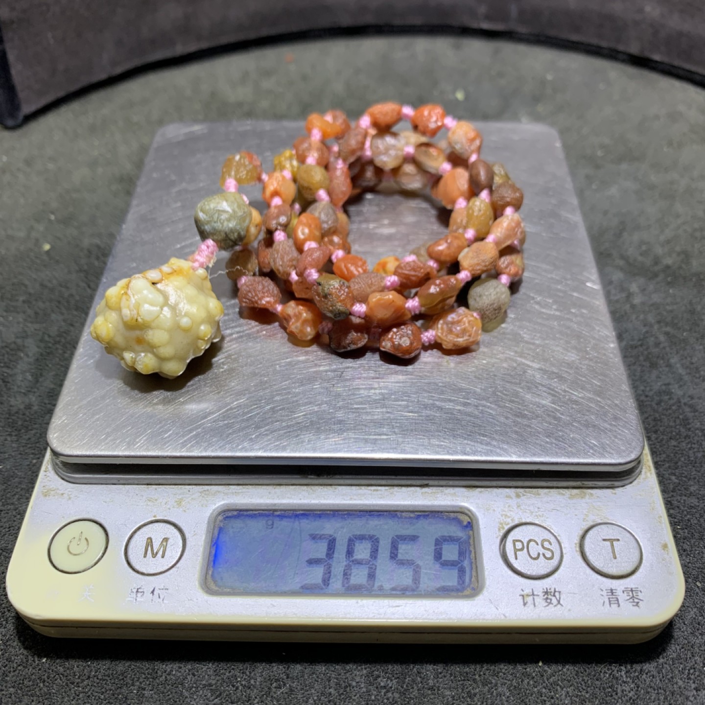 精美罕见天然阿拉善红筋脉玛瑙项链一条，