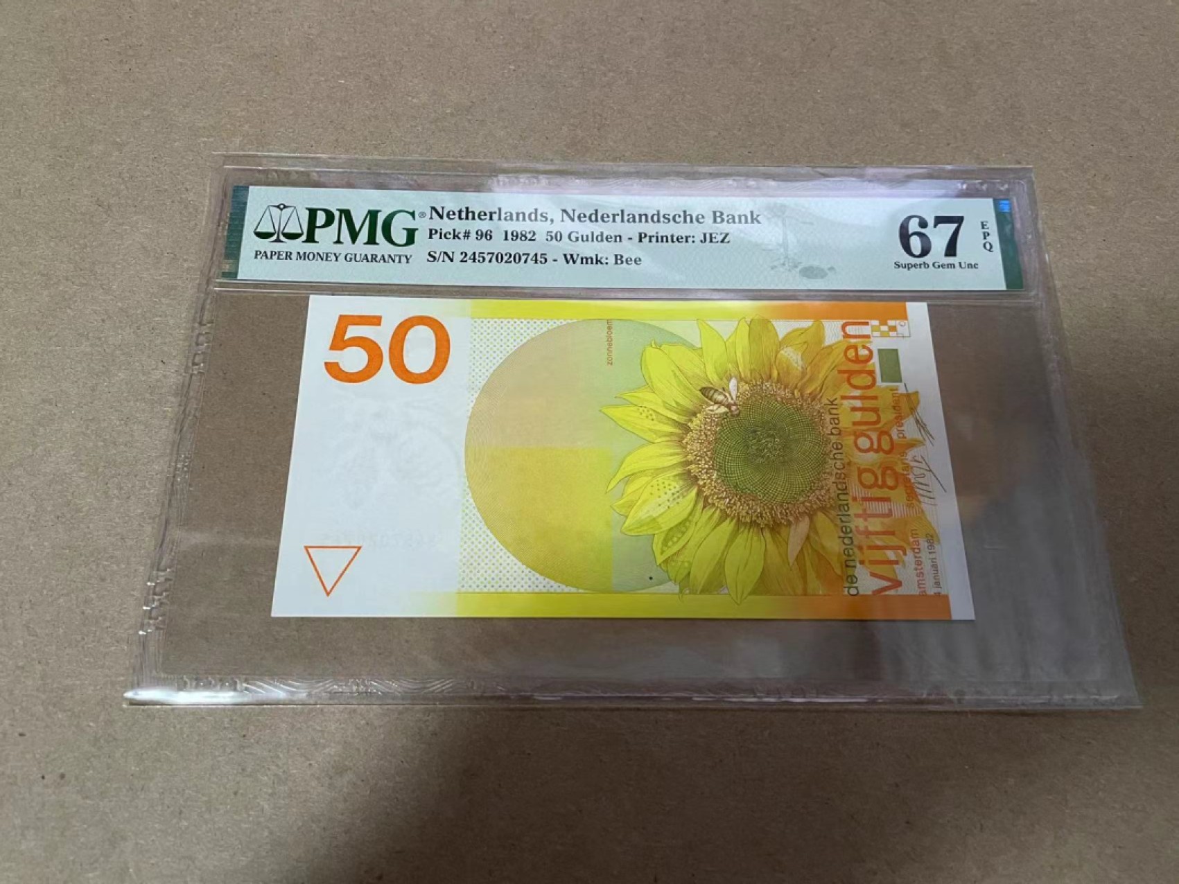 【Blue Auction】✨世界纸币精拍第306期——南越豹子【精】  荷兰 1982年50盾 PMG67EPQ 经典向日葵