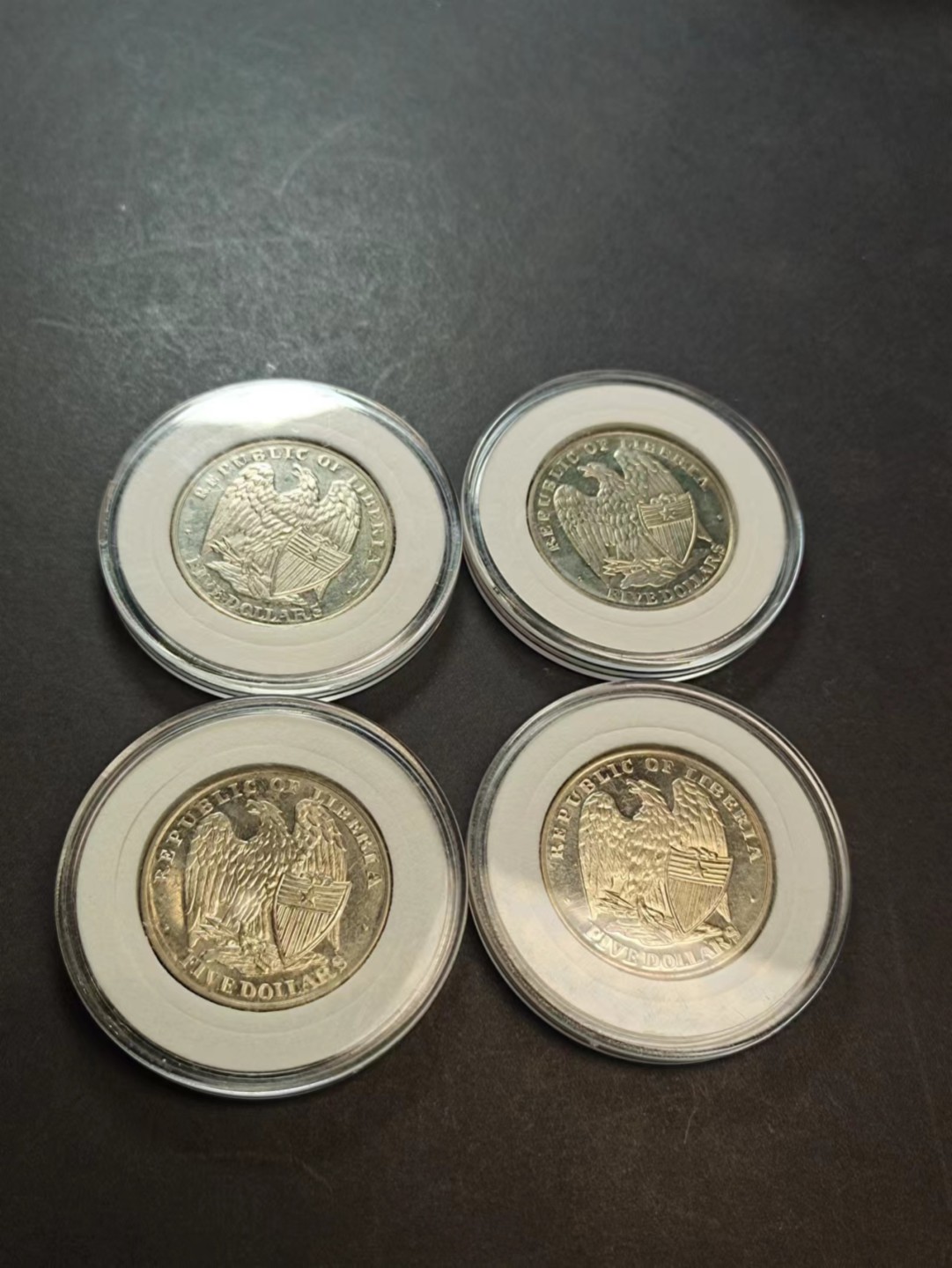 【8个洞收藏】第5场★0押0起一件包邮★银币专场（持续更新····） 7天连拍 2001年  少见利比里亚5美元 二战战争题材纪念币4枚整套一组 镍币