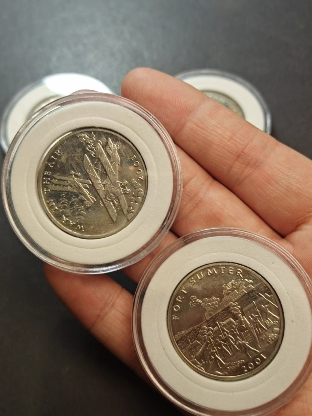 【8个洞收藏】第5场★0押0起一件包邮★银币专场（持续更新····） 7天连拍 2001年  少见利比里亚5美元 二战战争题材纪念币4枚整套一组 镍币