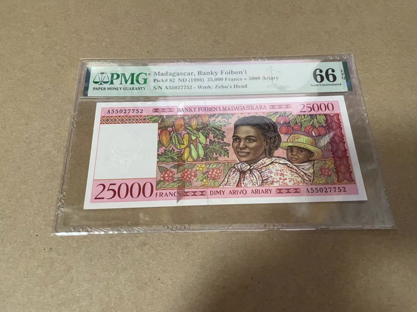【Blue Auction】✨世界纸币精拍第306期——南越豹子【精】 马达加斯加 1998年25000法郎 PMG66EPQ 最高值