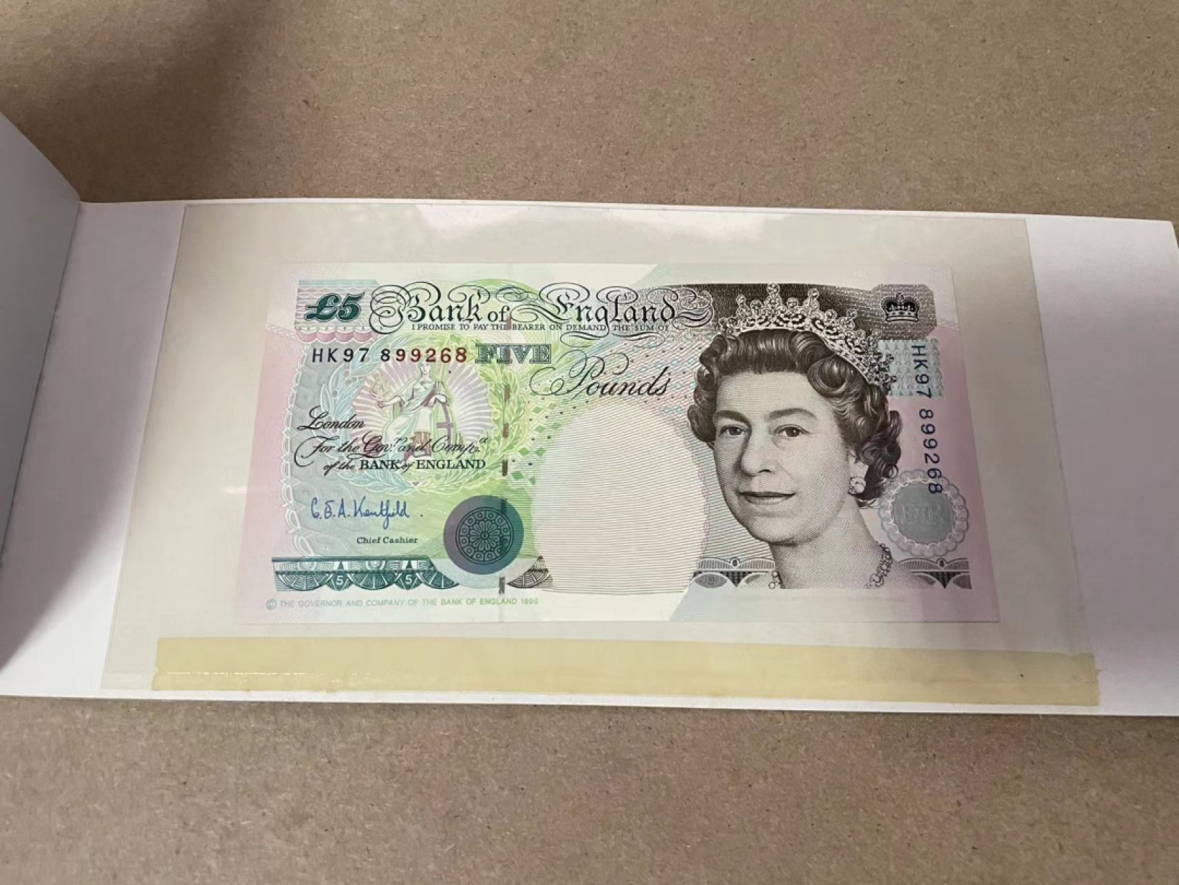 【Blue Auction】✨世界纸币精拍第306期——南越豹子【精】 【原装带册 HK97冠无47】香港 回归 1997年5镑 纪念钞 全新UNC