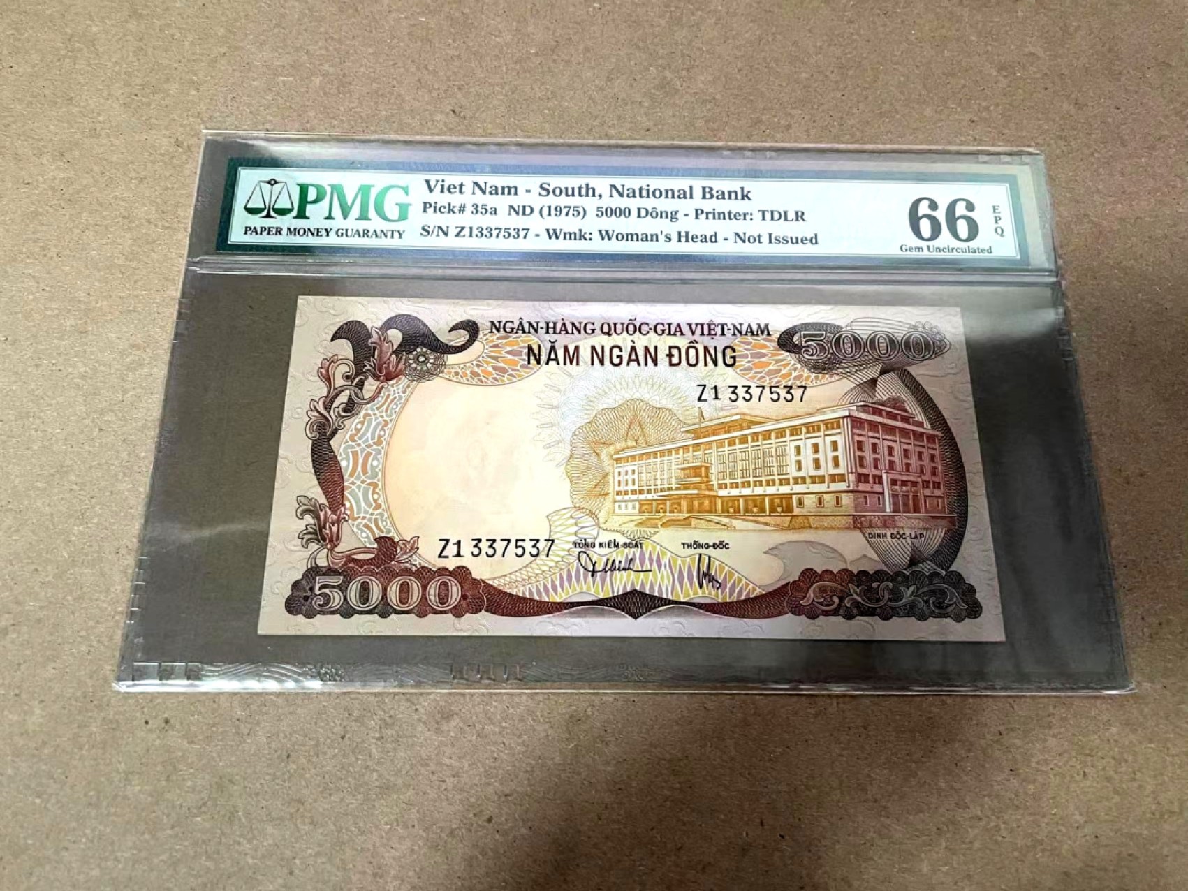 【Blue Auction】✨世界纸币精拍第306期——南越豹子【精】 【实钞 升值品种】南越 1975年5000盾 经典豹子 PMG66EPQ 高分 收藏级 