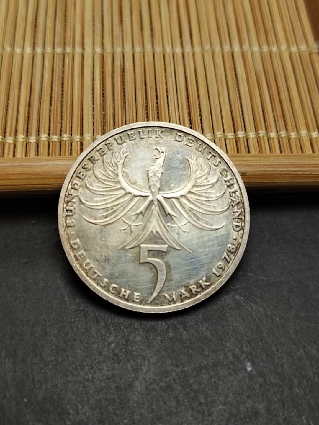 【8个洞收藏】第5场★0押0起一件包邮★银币专场（持续更新····） 7天连拍 1978年 德国 炸毛鹰 5马克  银币