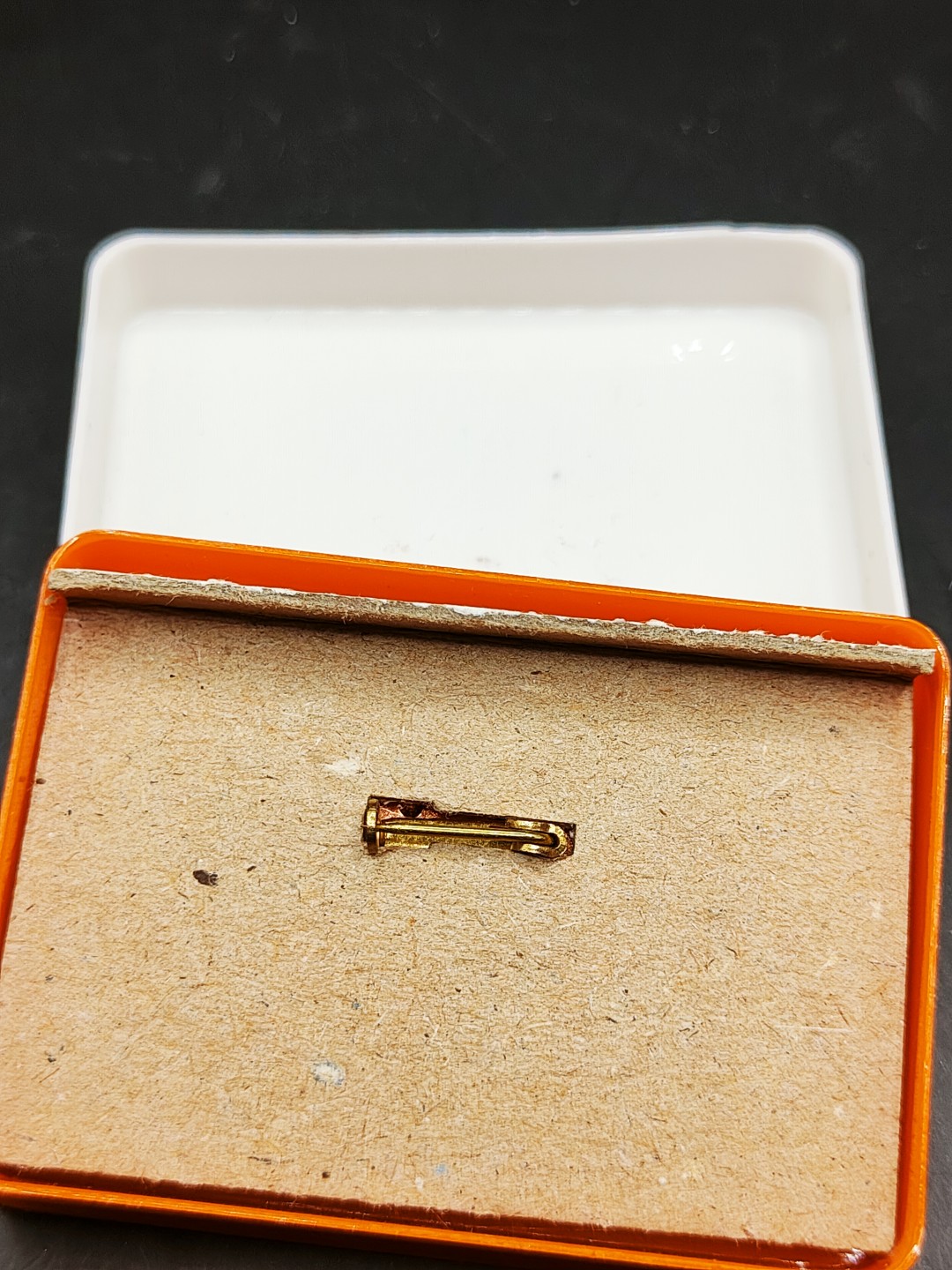 全场0元起拍 第42期 咸鱼国勋章拍卖专场 3月29日（周三）下午6：00开始 东德民主妇女联盟奖章