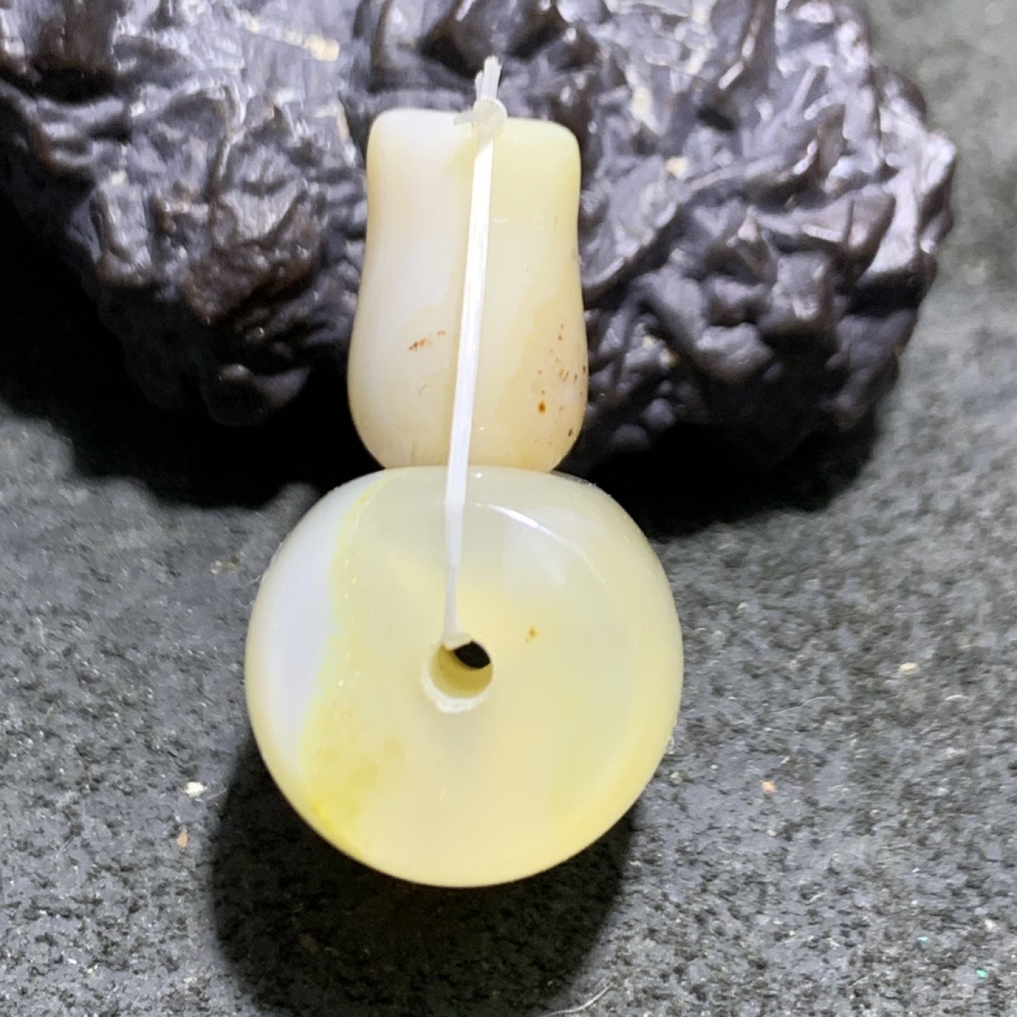 精美高玉化缠丝玛瑙佛头三通一套