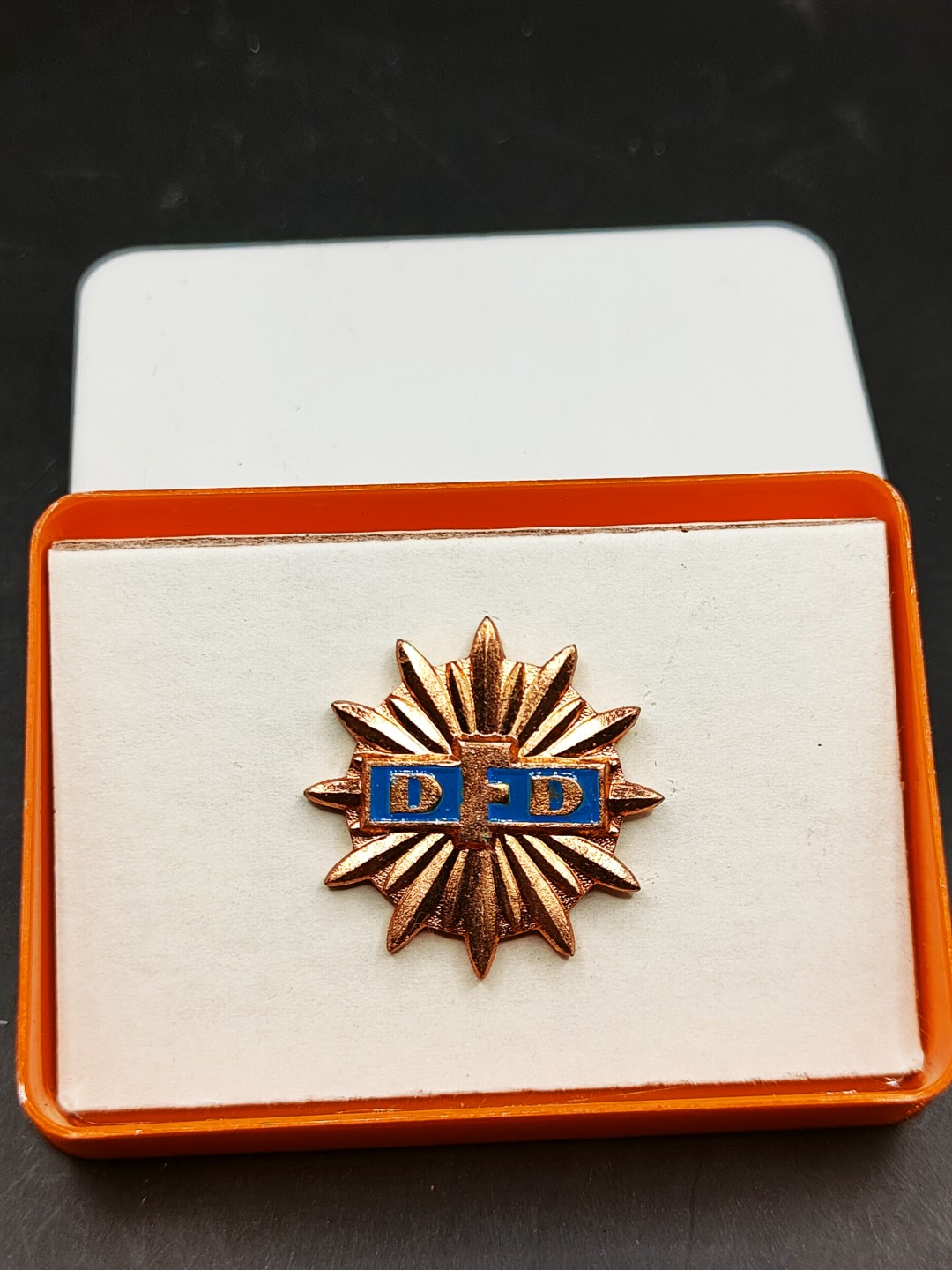 全场0元起拍 第42期 咸鱼国勋章拍卖专场 3月29日（周三）下午6：00开始